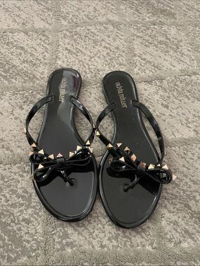 Olivia Miller Black Bow Studded Jelly Flip Sandals